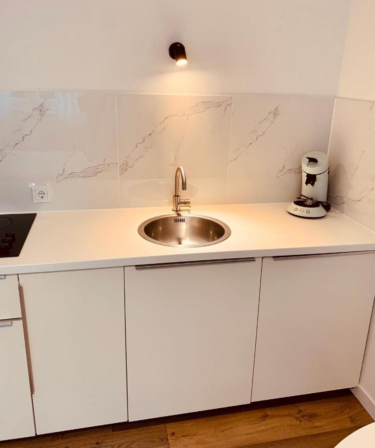 Gaestehaus Zur Uni Klinik Exklusives Apartment Mit Kueche Und Badezimmer Гомбург Екстер'єр фото